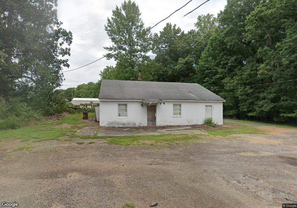 712 Peach Orchard Rd, Axton, VA 24054 - photo 1