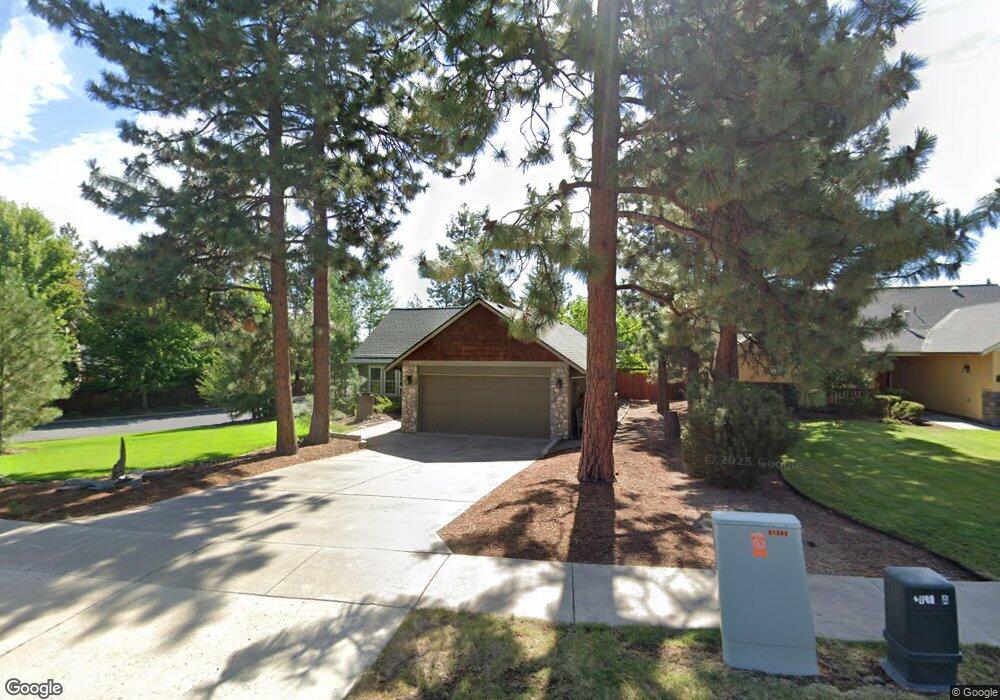 61272 Bighorn Ct, Bend, OR 97702 - photo 1