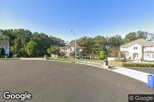 19 Hickory Ct, Manalapan, NJ 07726