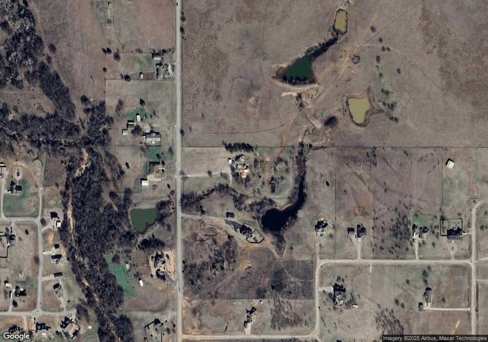 458 NW Crater Creek Rd, Cache, OK 73527 - photo 1