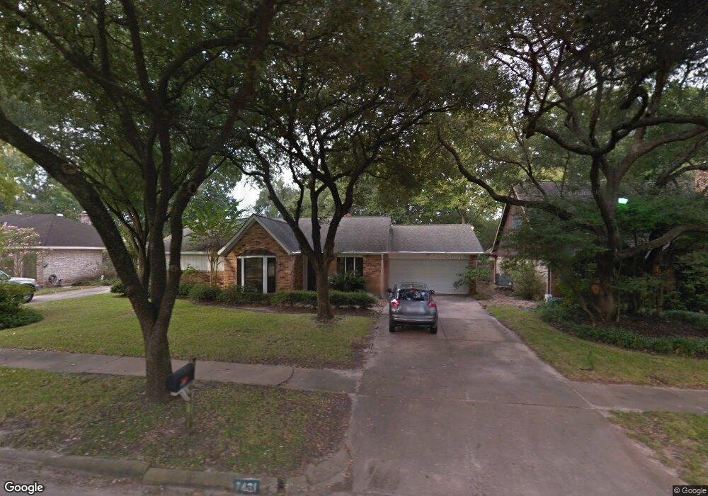 7431 Deep Forest Dr, Houston, TX 77088 - photo 1