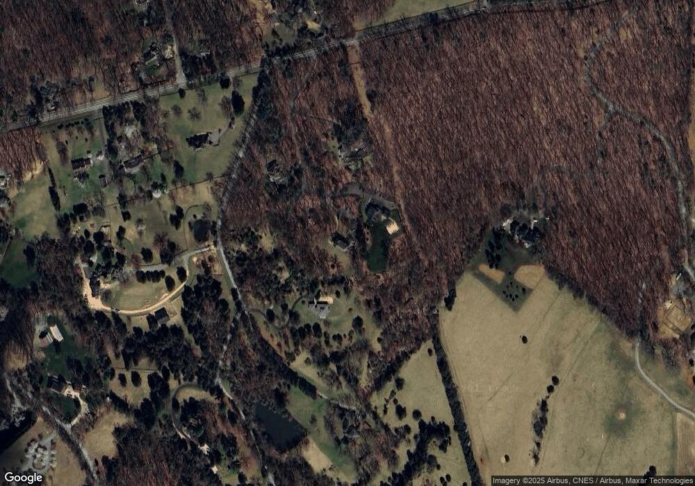 1045 Quail Hollow Ln, Charlottesville, VA 22901 - photo 1