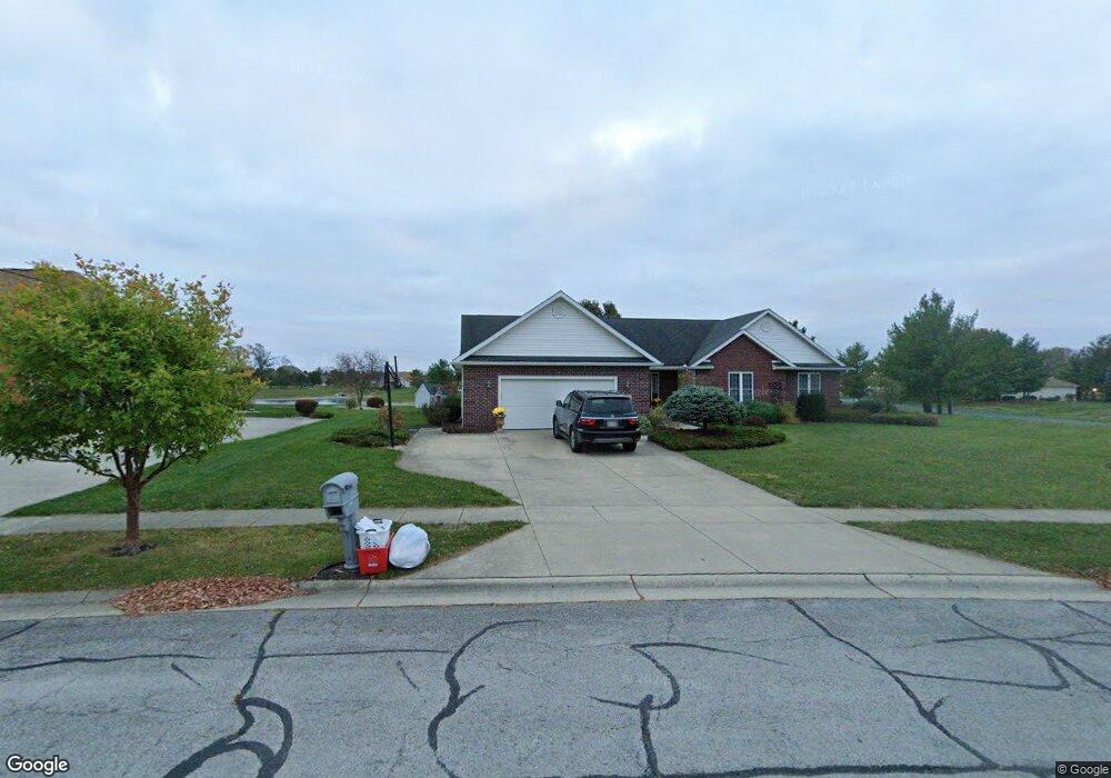 1621 Springfield Ave, Wapakoneta, OH 45895 - photo 1