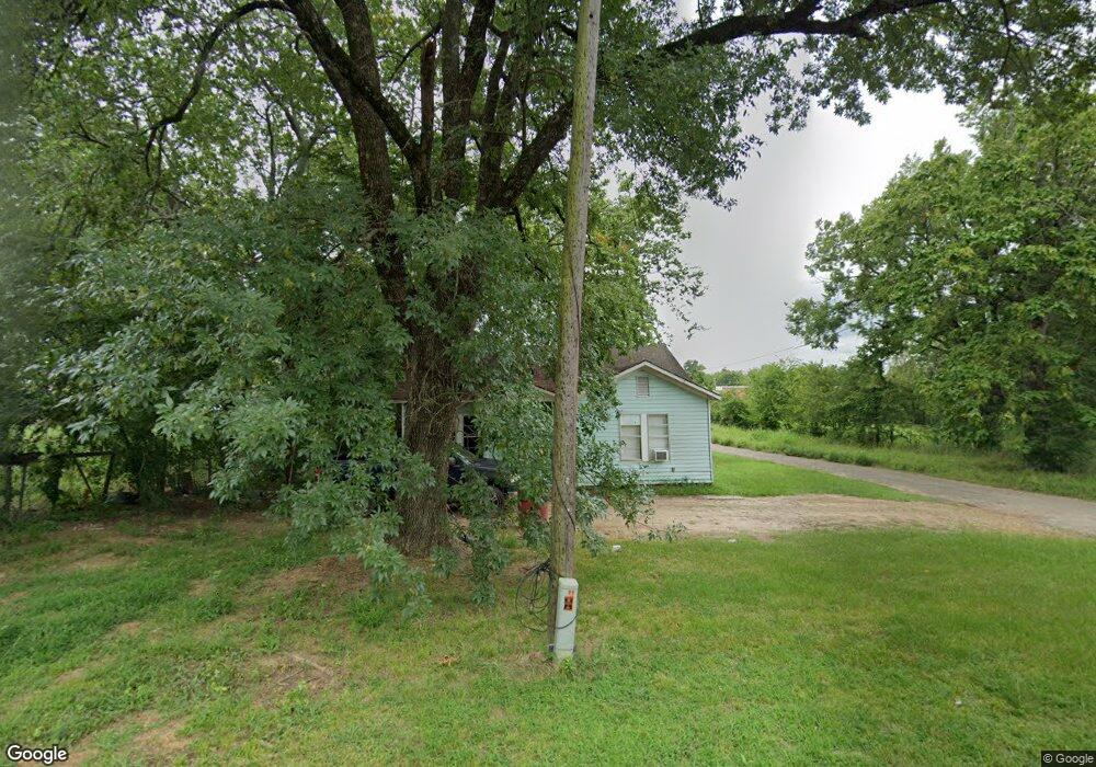 811 W Duke St, Hugo, OK 74743 - photo 1