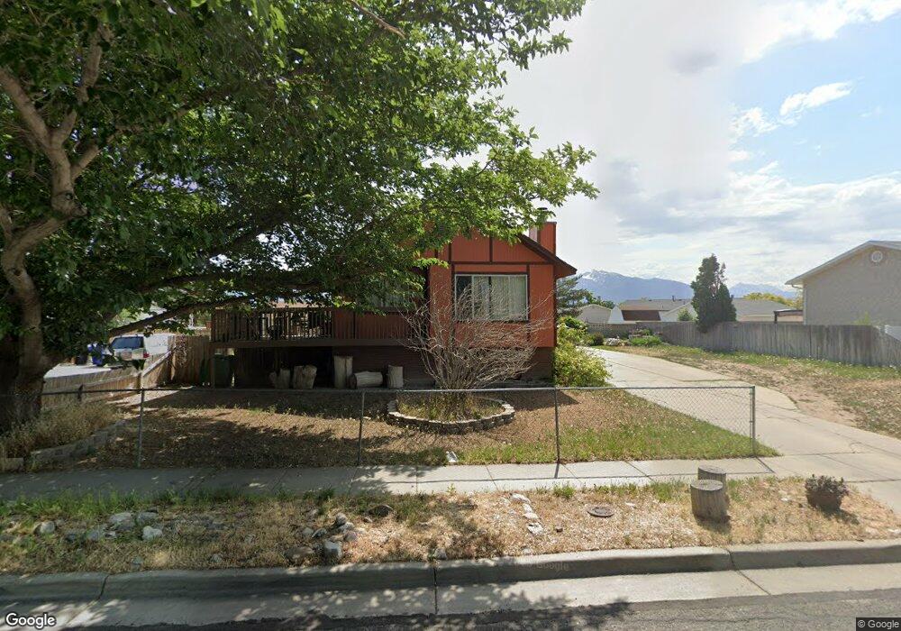 8689 Royal Crest Dr, West Jordan, UT 84088 - photo 1