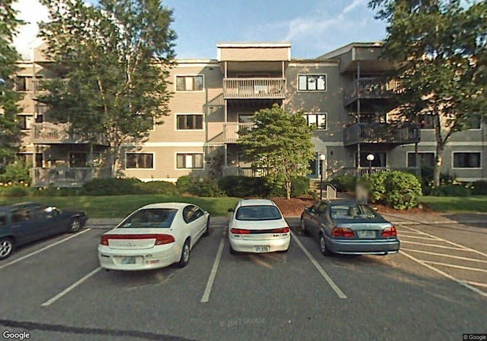 20 Ledgewood Hills Dr unit U204, Nashua, NH 03062 - photo 1