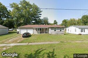 419 S 6th St, Sullivan, IL 61951