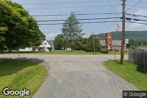 736 Pocahontas St E, Rupert, WV 25984