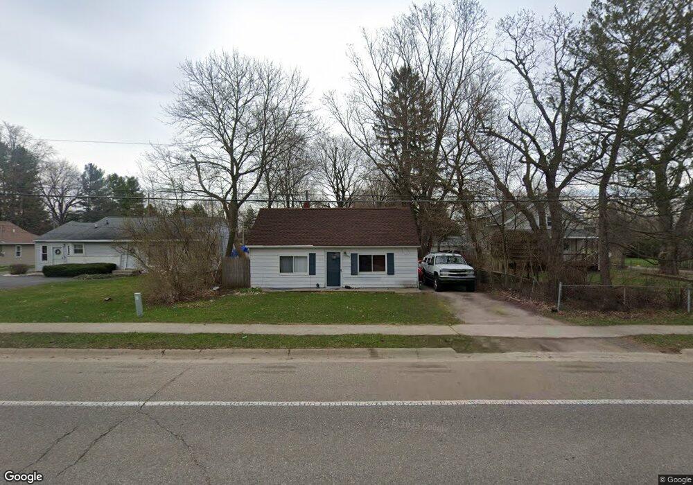 542 N Mckinley Rd, Flushing, MI 48433 - photo 1