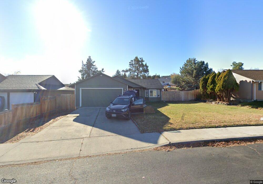 3444 SW Reindeer Ave, Redmond, OR 97756 - photo 1