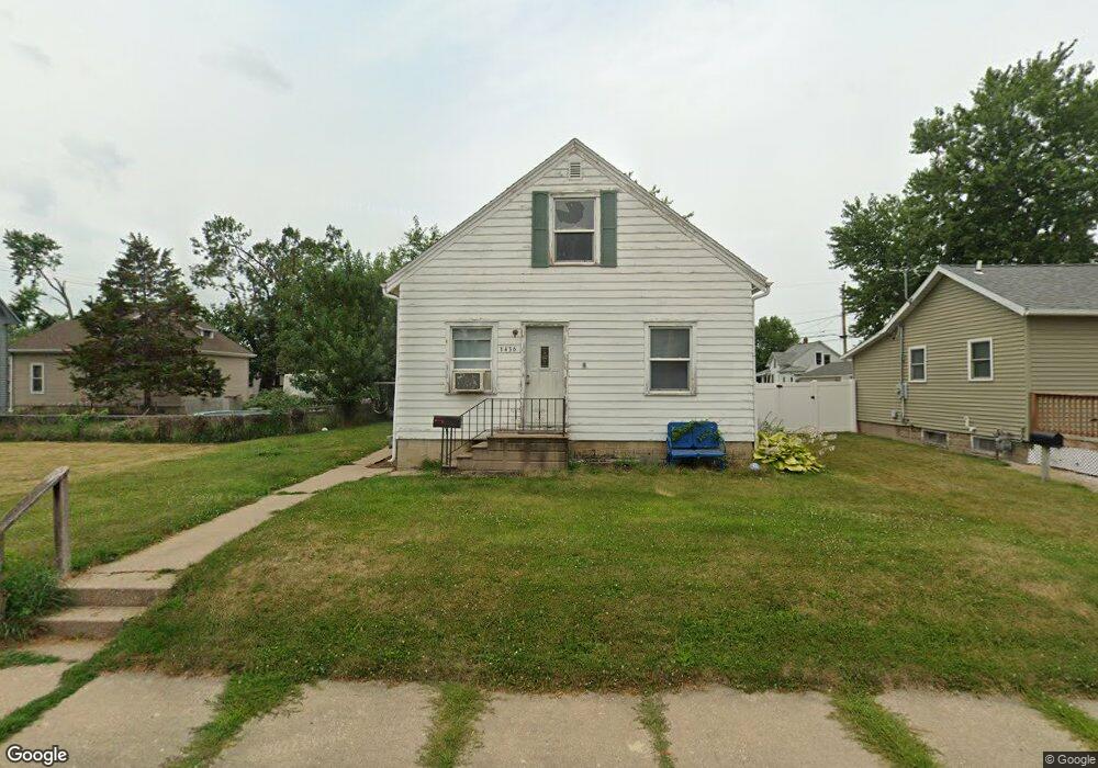 1436 M St SW, Cedar Rapids, IA 52404 - photo 1