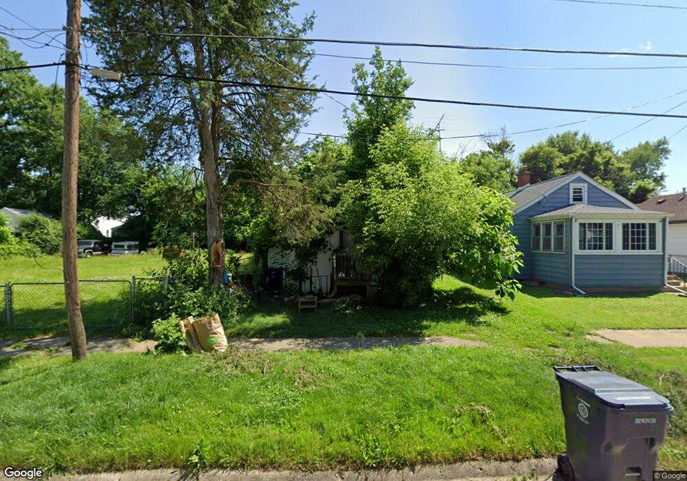 639 Freeman Ave, Flint, MI 48507 - photo 1