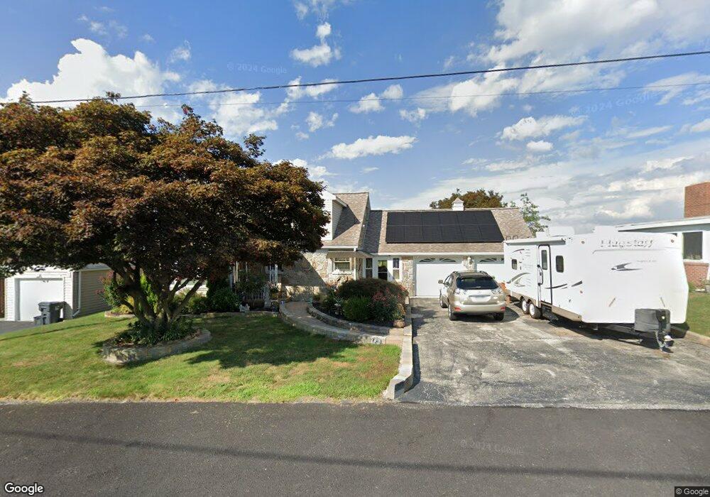 72 Pleasant View Dr, Hanover, PA 17331 - photo 1