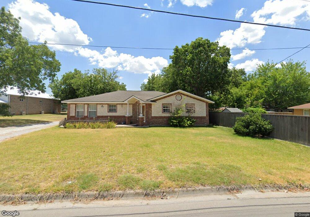 1708 Oneal St, Gainesville, TX 76240 - photo 1
