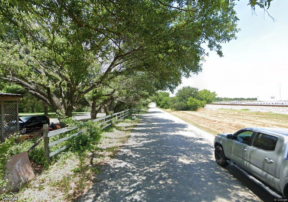 2735 NW Main St, Ennis, TX 75119 - photo 1