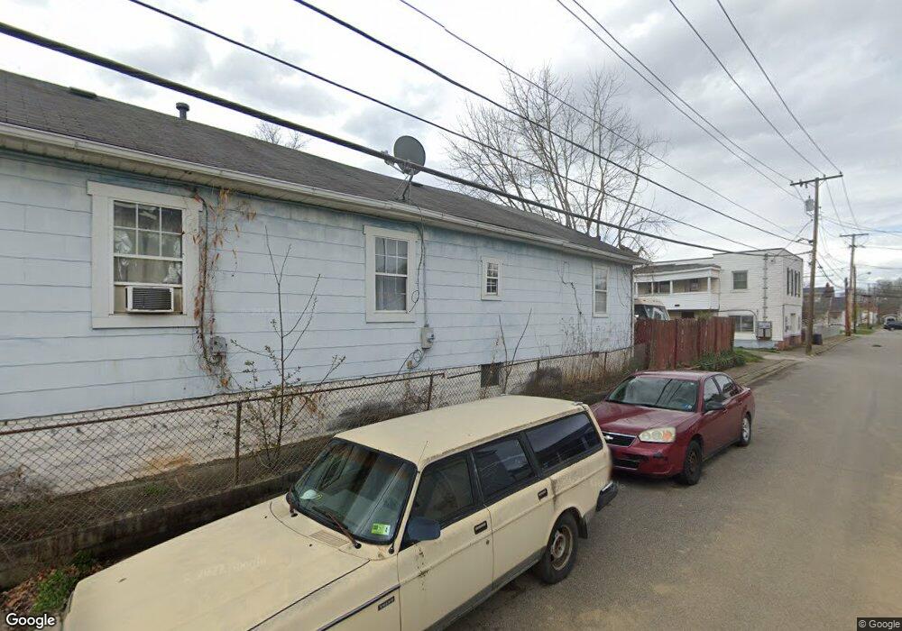 533 19th St, Dunbar, WV 25064 - photo 1