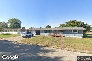 212 Kennedy St, Henry, IL 61537