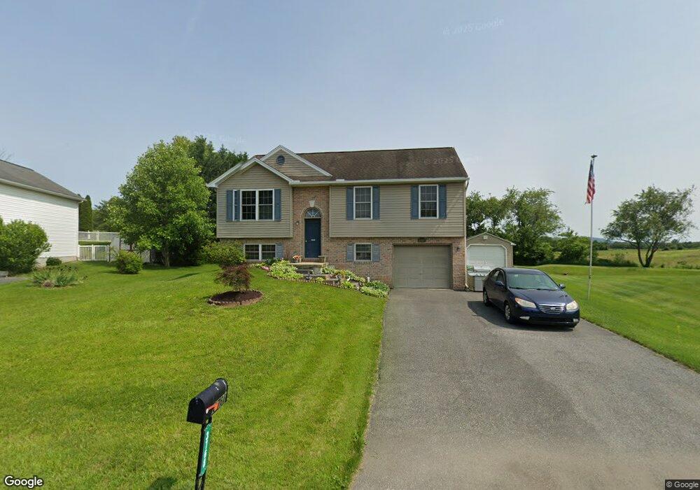 3768 Mountain Shadow Cir, Fayetteville, PA 17222 - photo 1