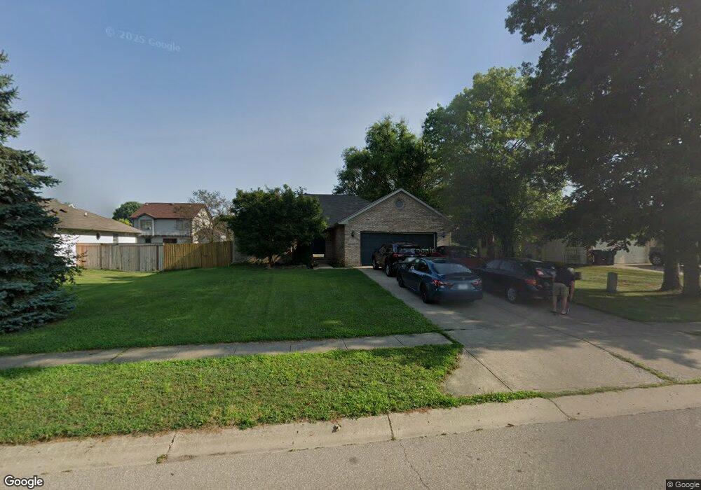 542 Clearwater Blvd, Whiteland, IN 46184 - photo 1