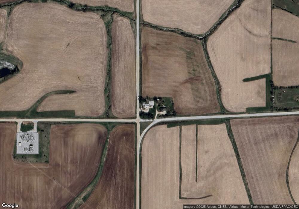 5918 E 28th St N, Newton, IA 50208 - photo 1