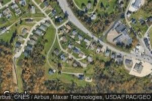 10 Milton Ln, Wheeling, WV 26003