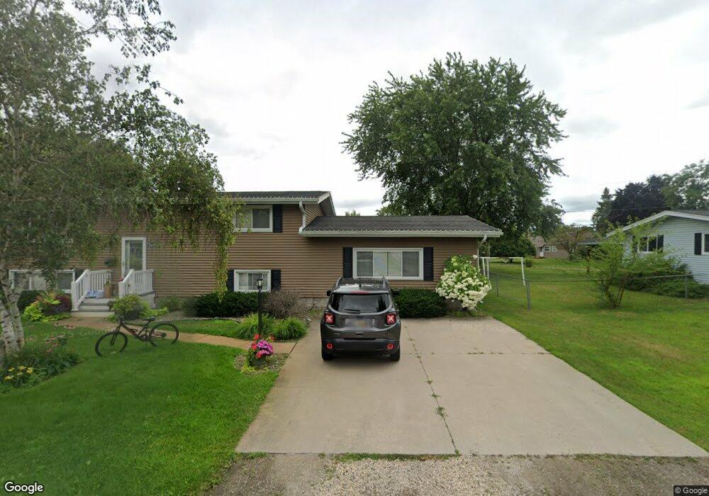 2609 17th Ave, Menominee, MI 49858 - photo 1