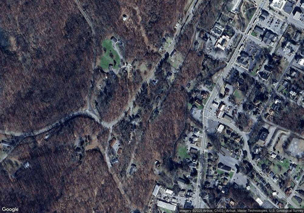 308 Cornelius Ave, Berkeley Springs, WV 25411 - photo 1