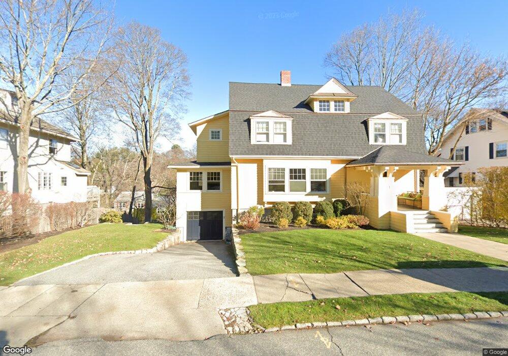 11 Edgehill Rd, Winchester, MA 01890 - photo 1