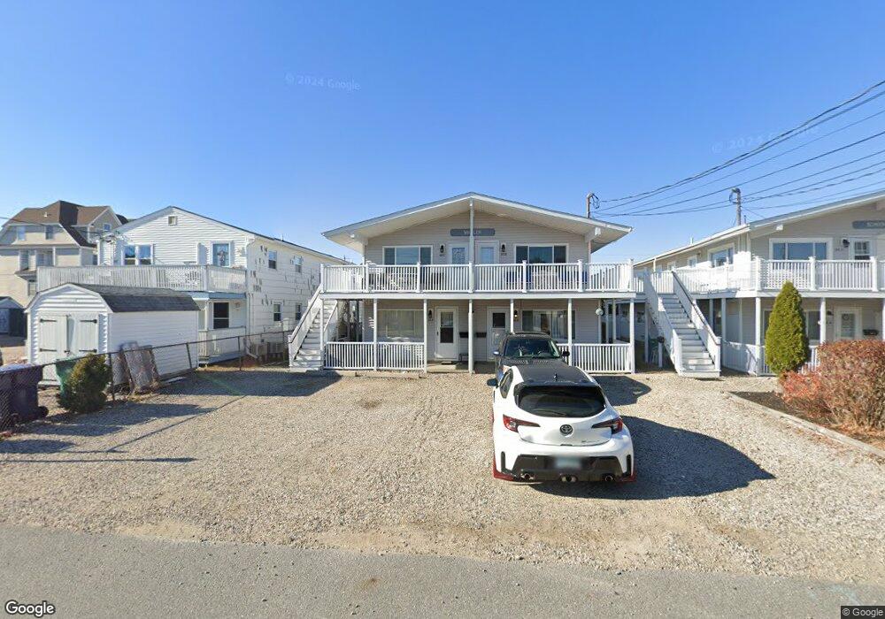 22 Whitten St unit 22-C, Hampton, NH 03842 - photo 1