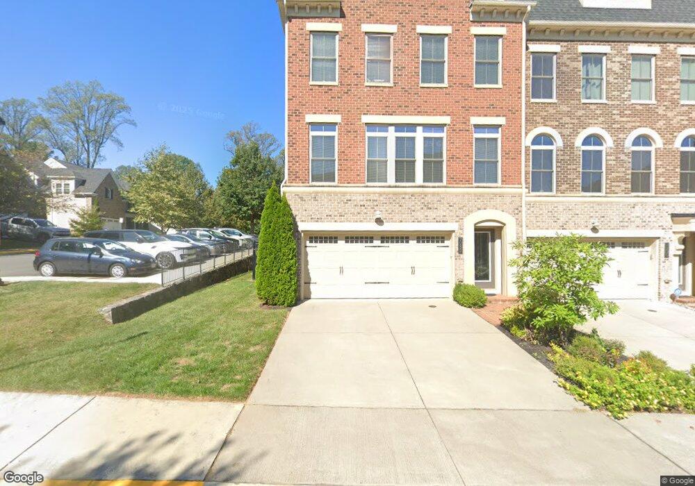 7232 Magpie Ln, Falls Church, VA 22043 - photo 1