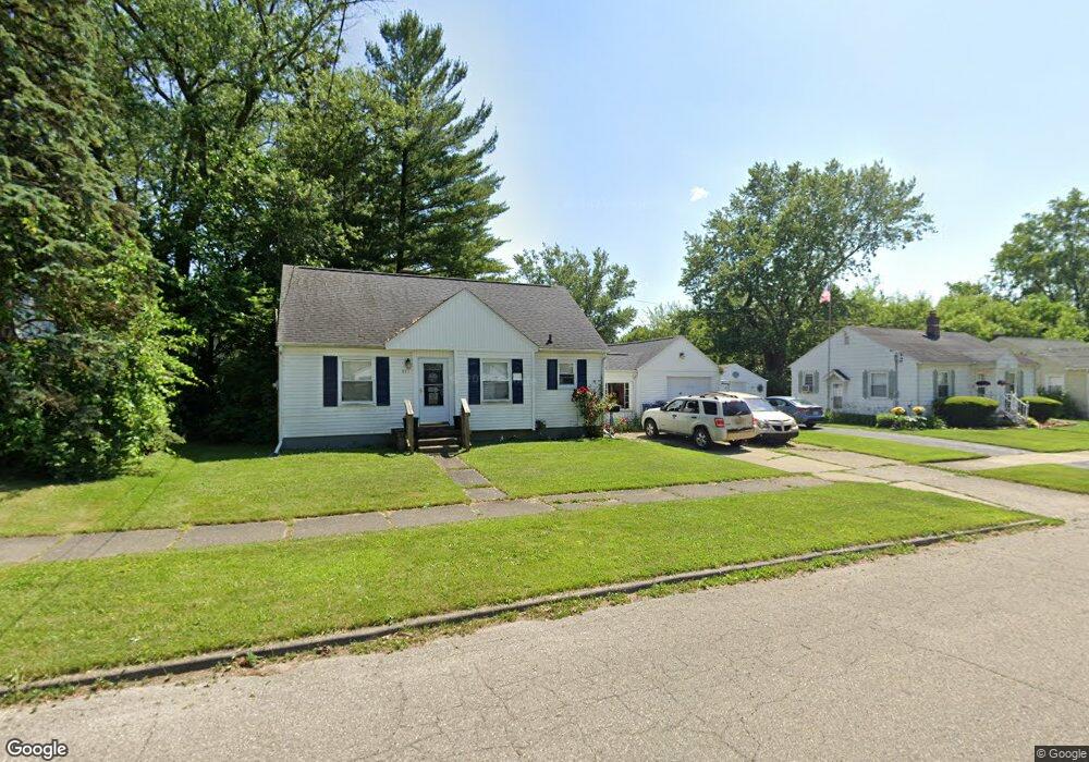 817 SiMcOe Ave, Flint, MI 48507 - photo 1