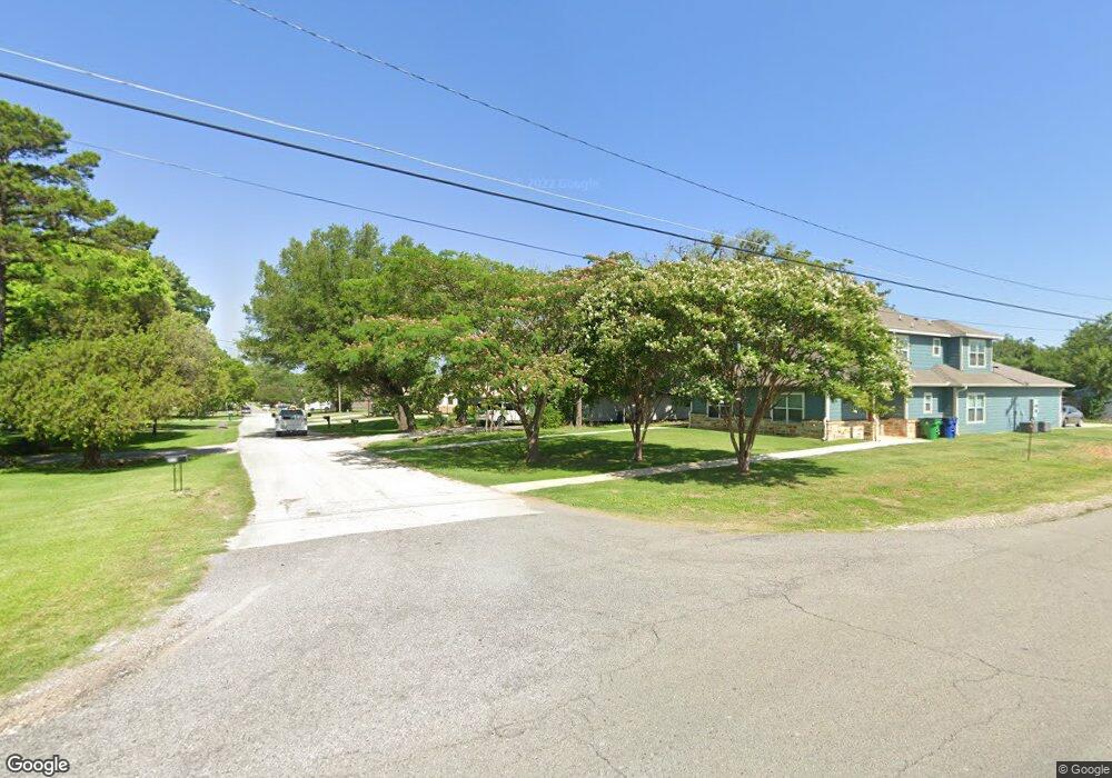 482 Main St, Pottsboro, TX 75076 - photo 1