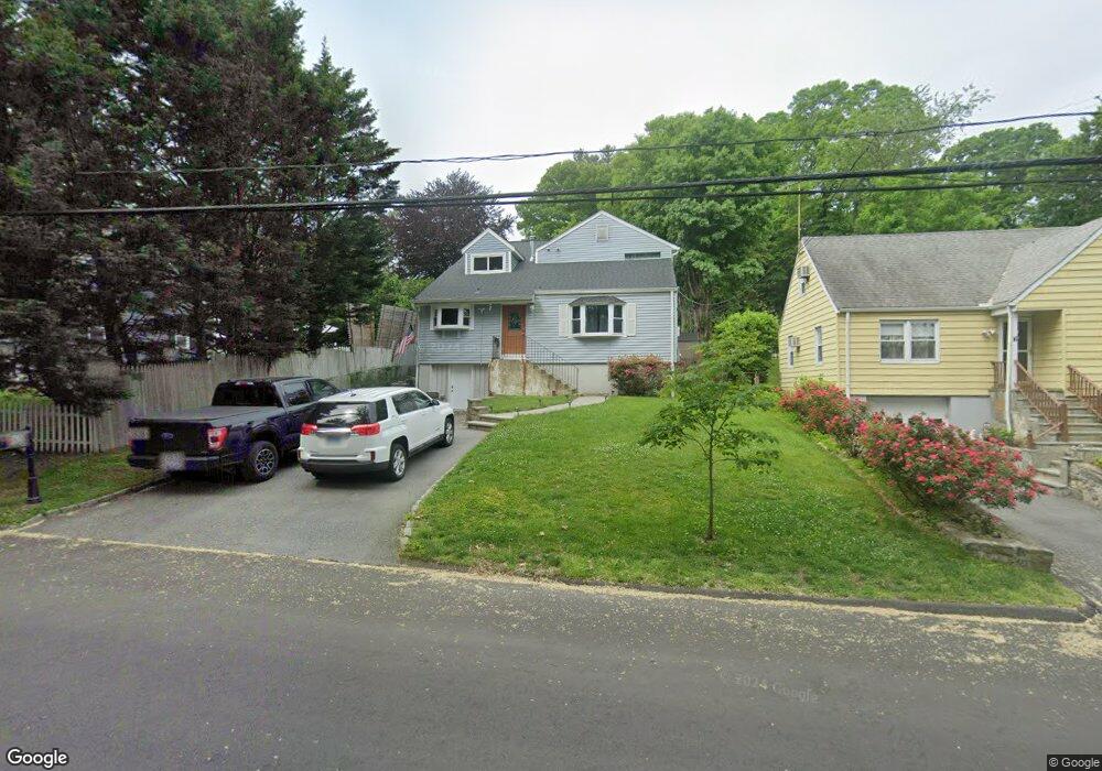 12 Caroline Place, Greenwich, CT 06831 - photo 1