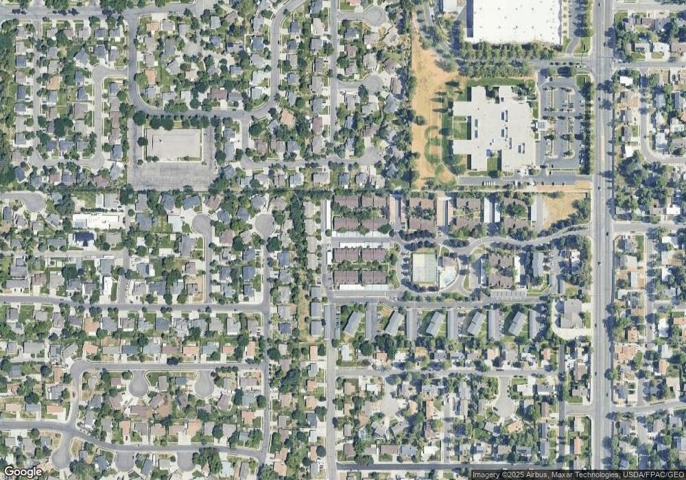 8124 Cottonwood Hills Dr, Sandy, UT 84094 - photo 1