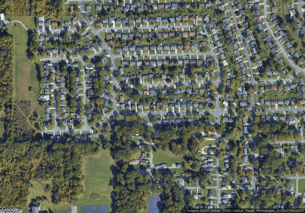 678 W Lane Ave, Lima, OH 45801 - photo 1