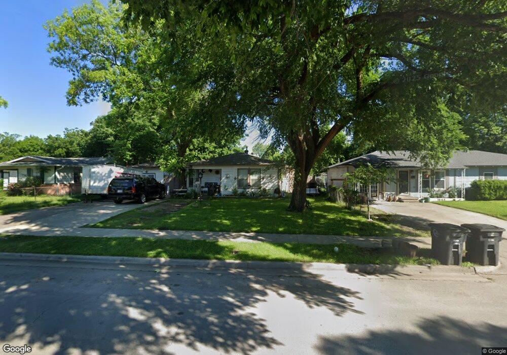 1010 Poindexter Ave, Cleburne, TX 76033 - photo 1