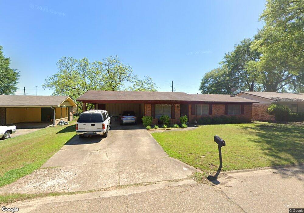 917 Japonica Dr, Wake Village, TX 75501 - photo 1