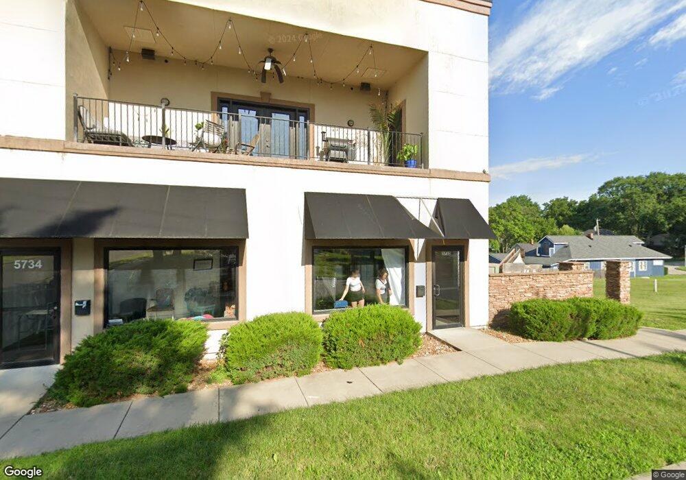 5736 Barton Dr, Shawnee, KS 66203 - photo 1