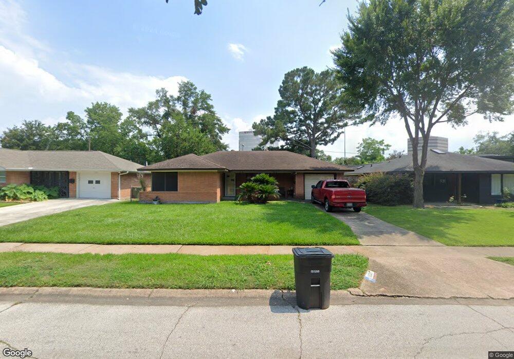 1127 Stonecrest Dr, Houston, TX 77018 - photo 1