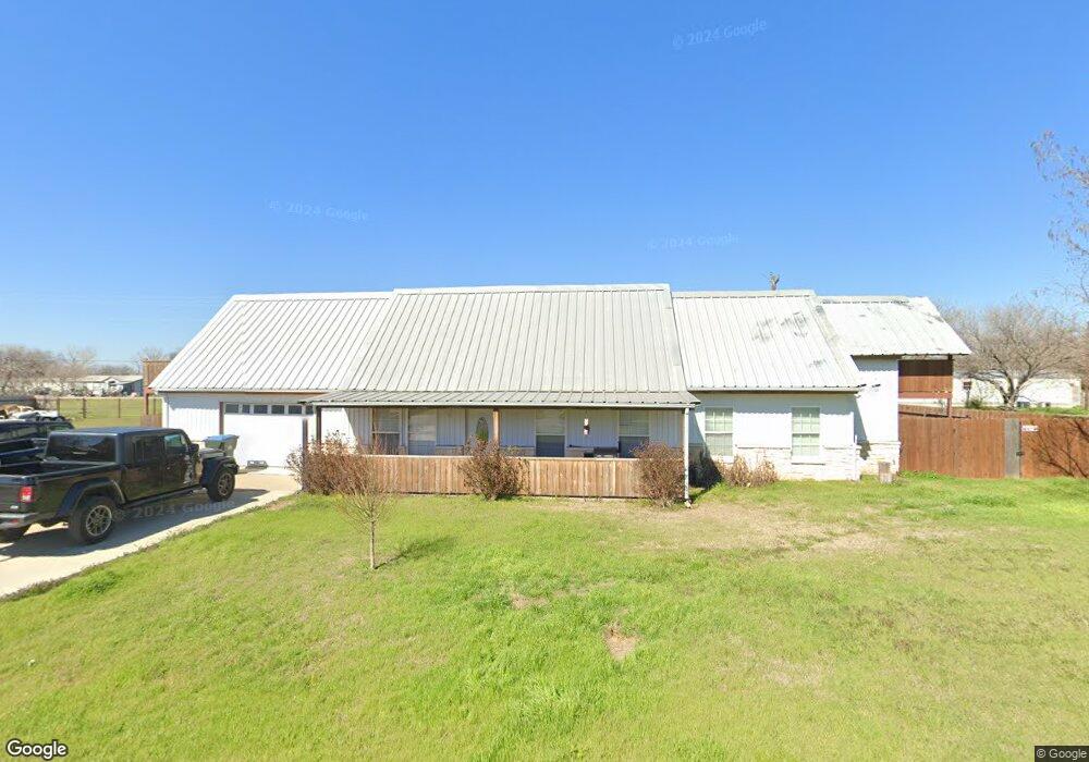 820 Whippoorwill Dr, Granbury, TX 76049 - photo 1