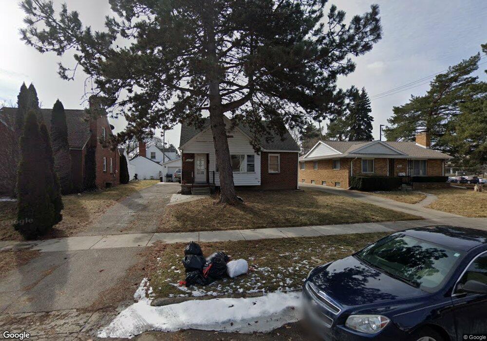 1818 Tuscola St, Flint, MI 48503 - photo 1