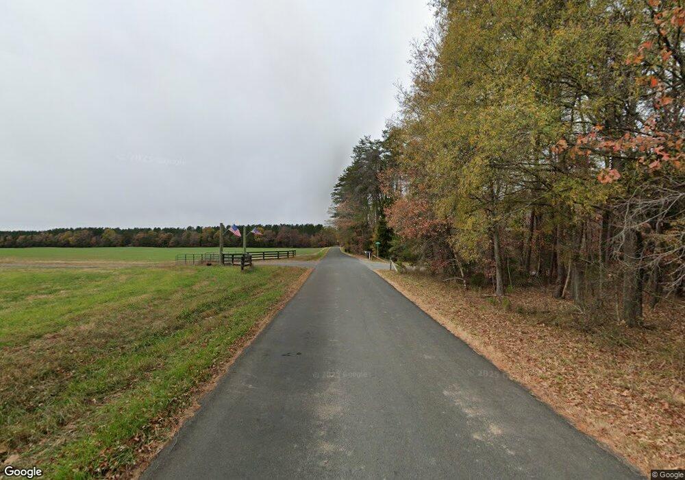 12255 Old Mill Rd, Midland, VA 22728 - photo 1