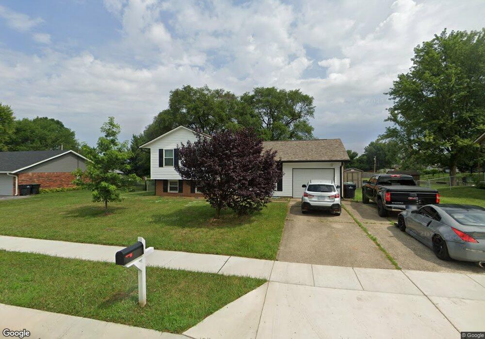 380 Briar Hill Rd, Whiteland, IN 46184 - photo 1