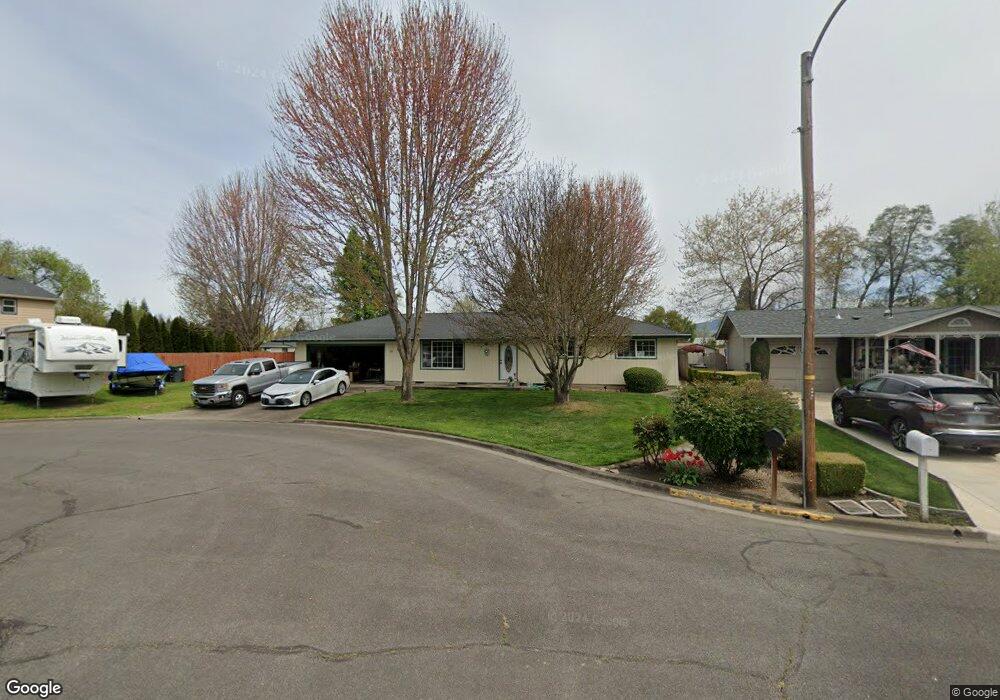 210 Donna Way, Central Point, OR 97502 - photo 1