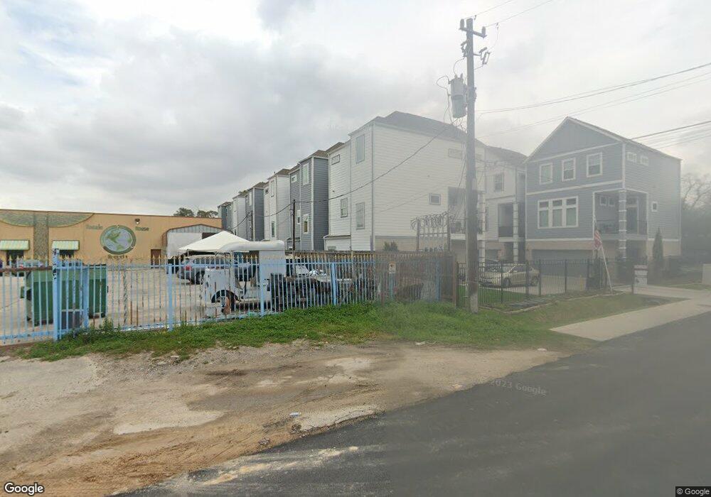 622 Janisch Rd, Houston, TX 77018 - photo 1