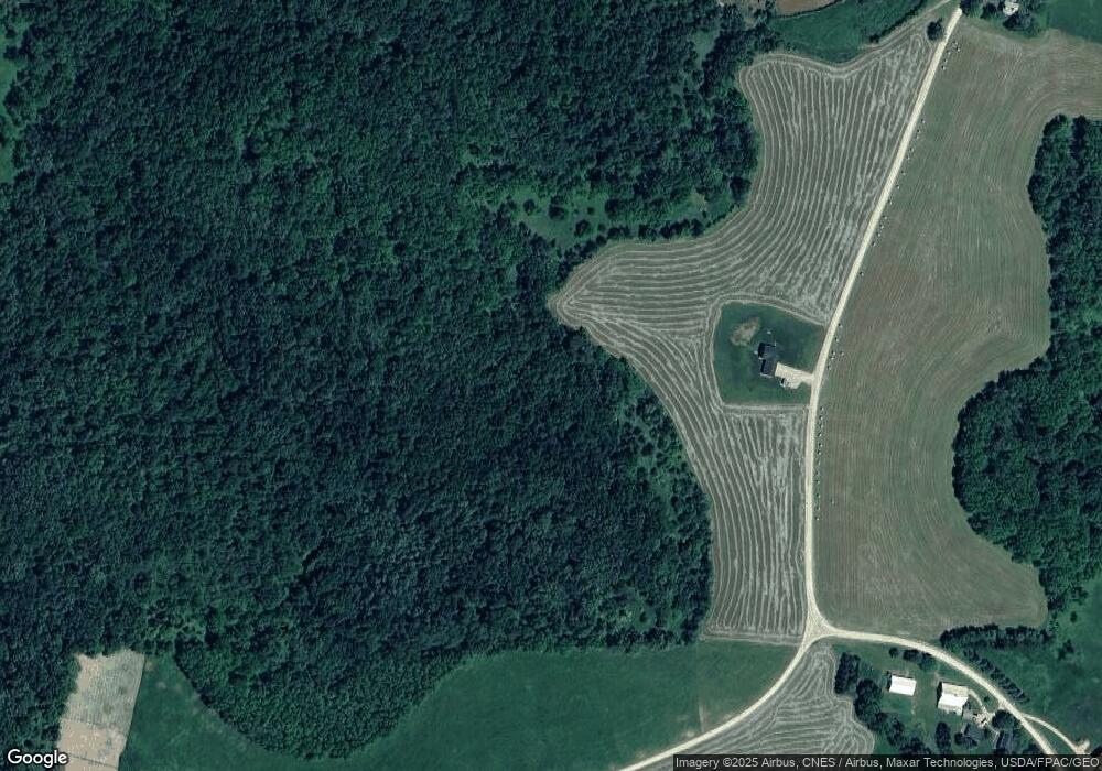 32079 Pier Ridge Rd, La Crescent, MN 55947 - photo 1