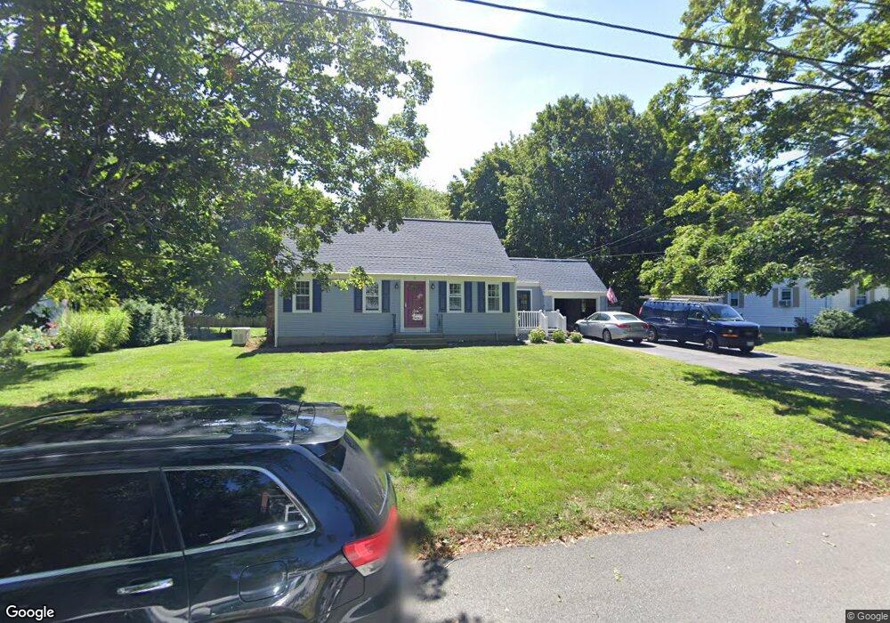 15 Laurel Ln, Barrington, RI 02806 - photo 1