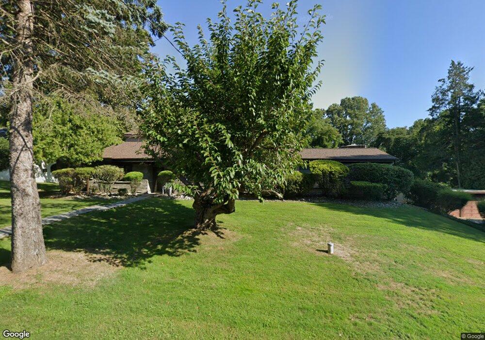 811 Lorraine Dr, Springfield, PA 19064 - photo 1