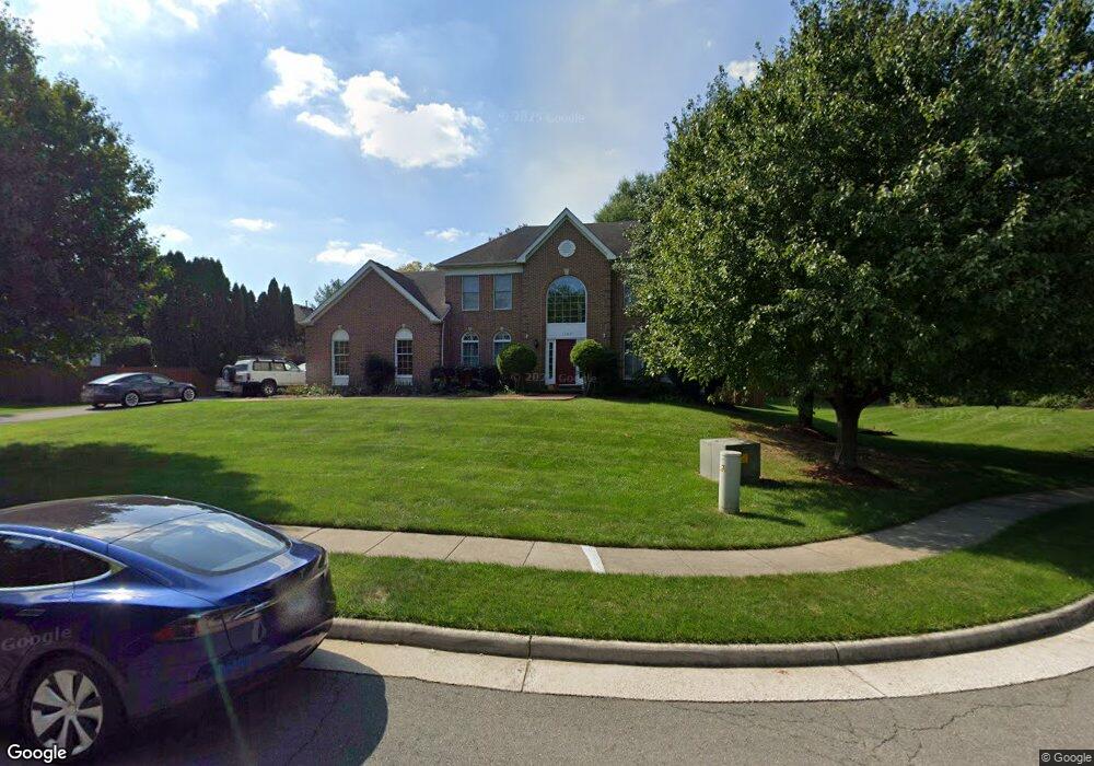 1302 Dasher Ln, Reston, VA 20190 - photo 1