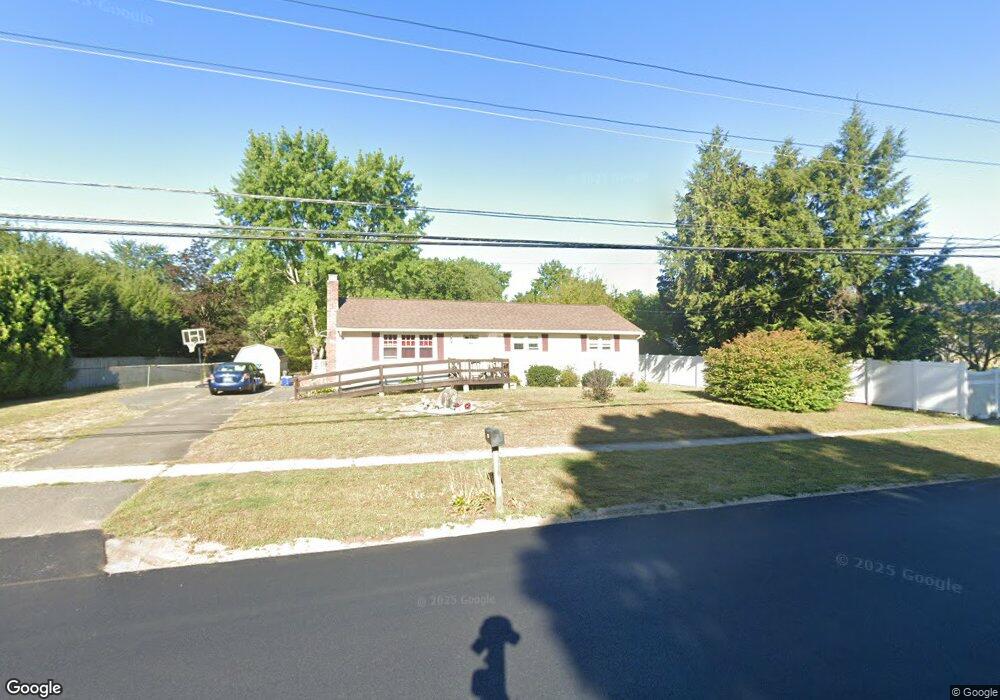 58 Simon Rd, Enfield, CT 06082 - photo 1